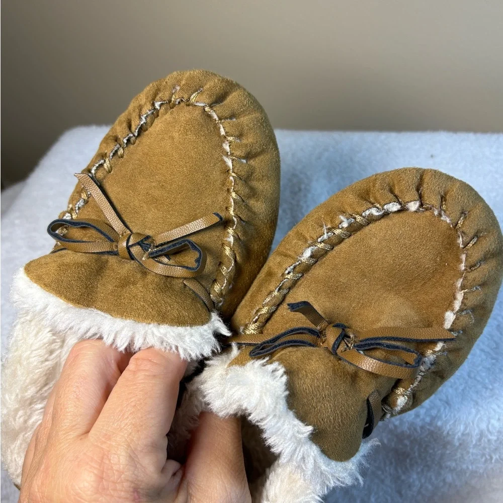 Slippers Moccasin kids 1901 Cozy Tan Sz 12M